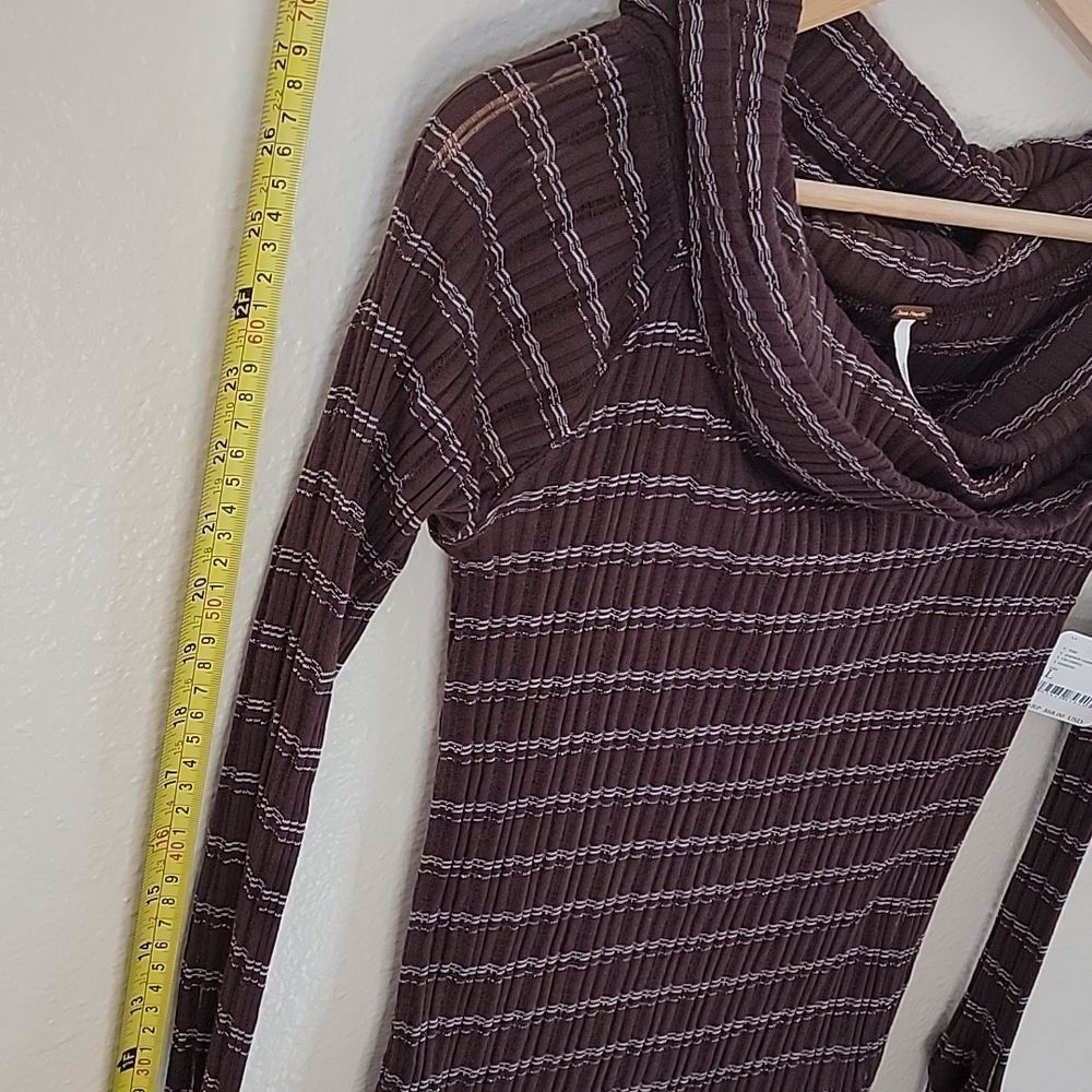 NWT FREE PEOPLE Snowbunny Rib Top in Grapevine L Large - Picture 12 of 12